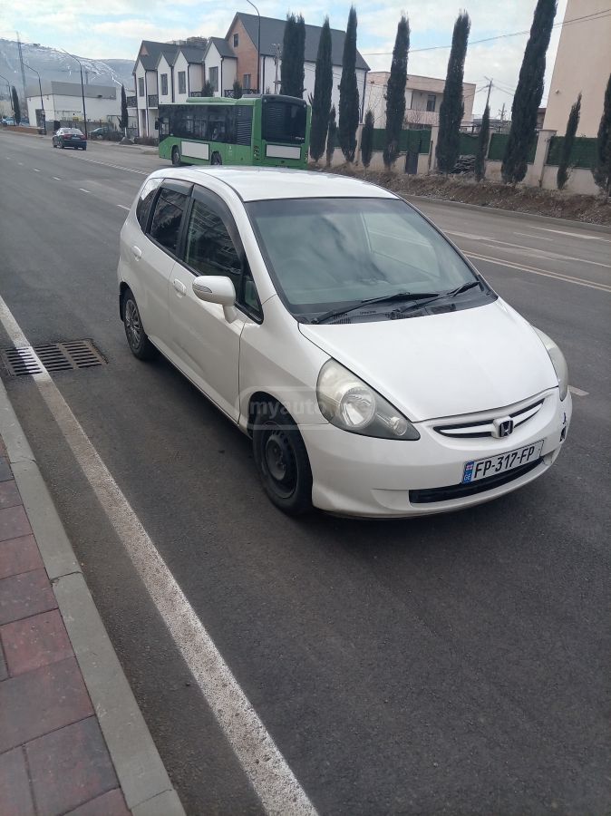 Honda Fit 2006 — photo 2