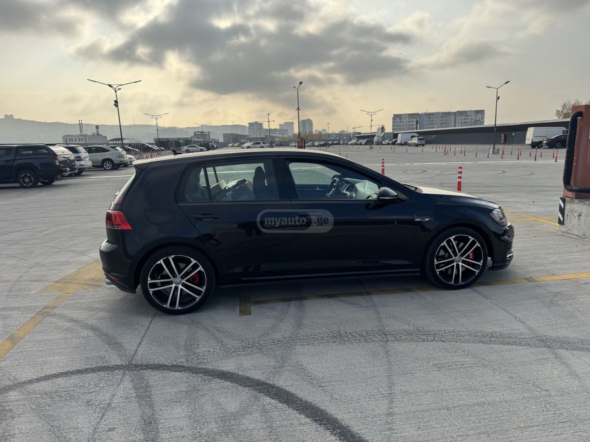Volkswagen GTI 2017 — photo 2