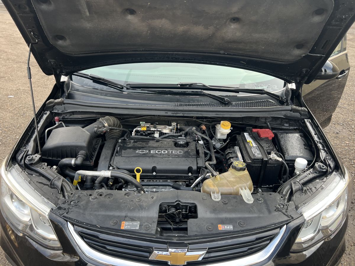 Chevrolet Sonic 2016 — photo 2