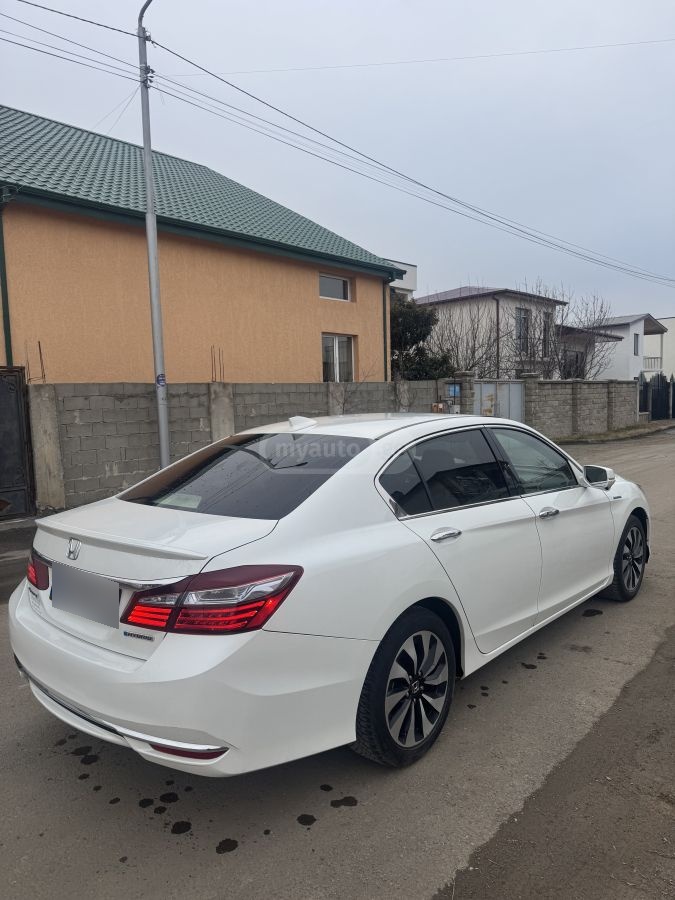 Honda Accord 2016 — photo 2