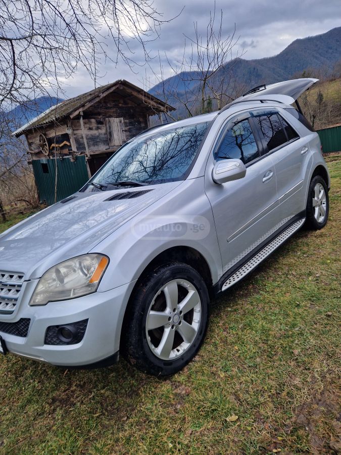 Mercedes-Benz ML 350 2008 — photo 2