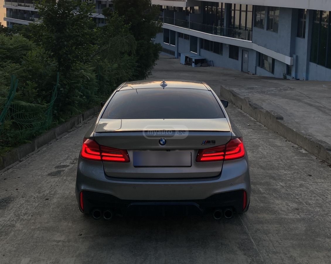 BMW M5 2020 — photo 2
