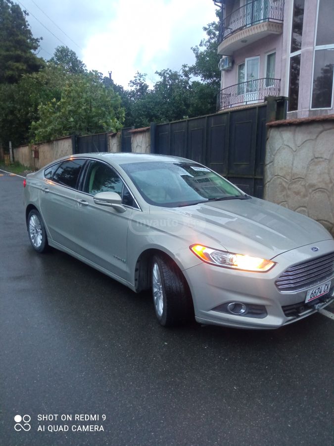 Ford Fusion 2015 — photo 2