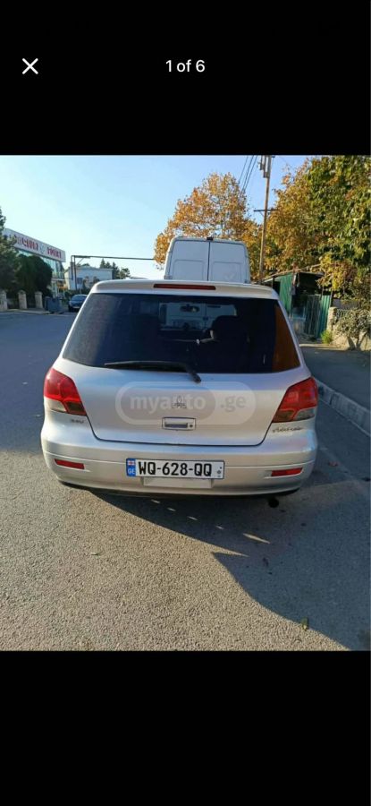 Mitsubishi Airtrek 2001 — photo 2