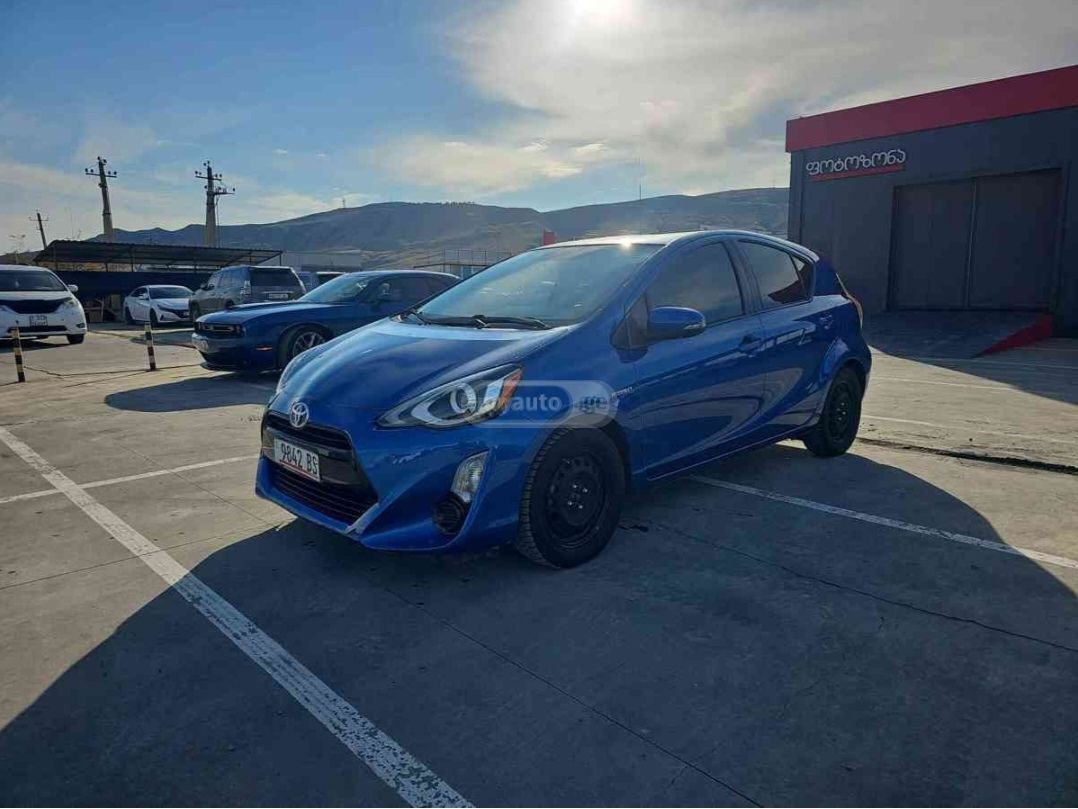 Toyota Prius C