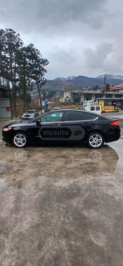 Ford Fusion 2018 — photo 2