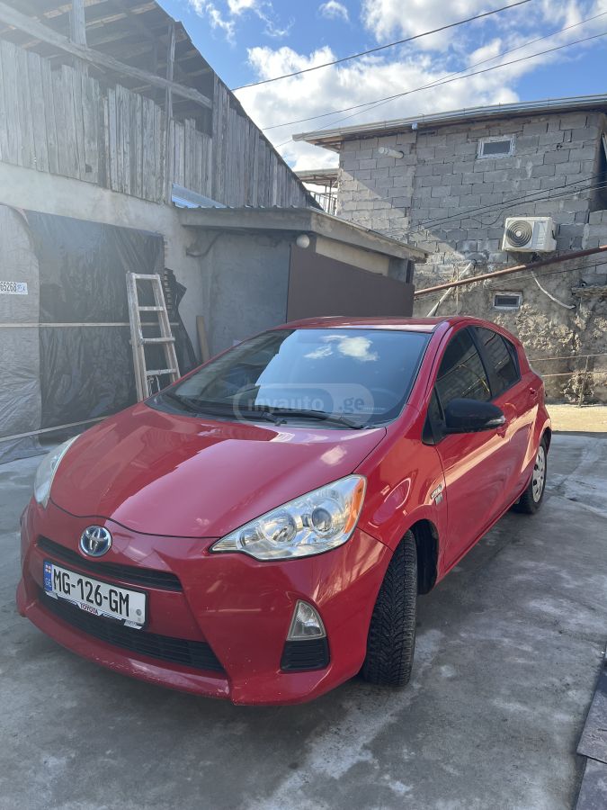 Toyota Prius C