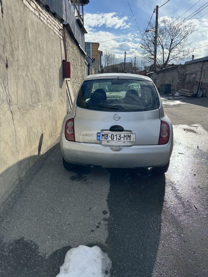Nissan March 2005 — photo 2