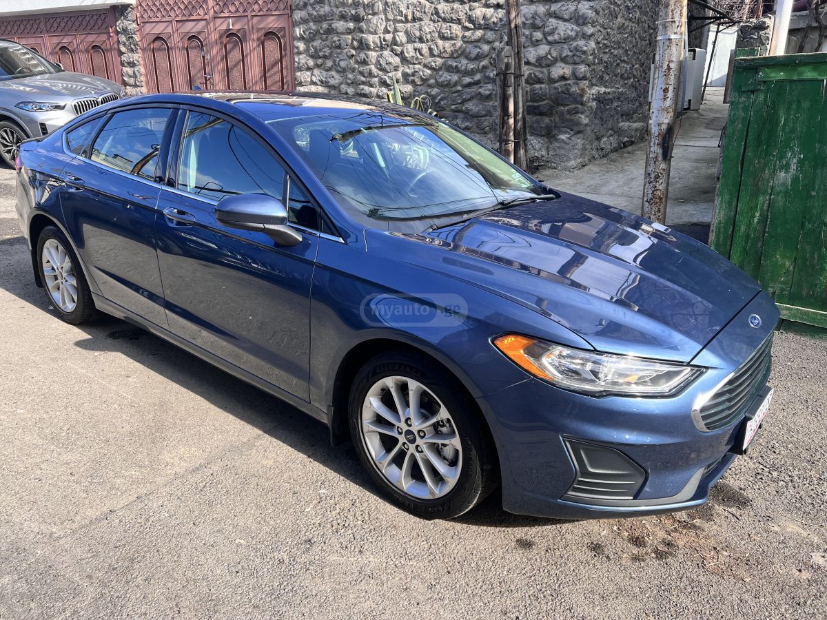Ford Fusion 2019 — photo 2