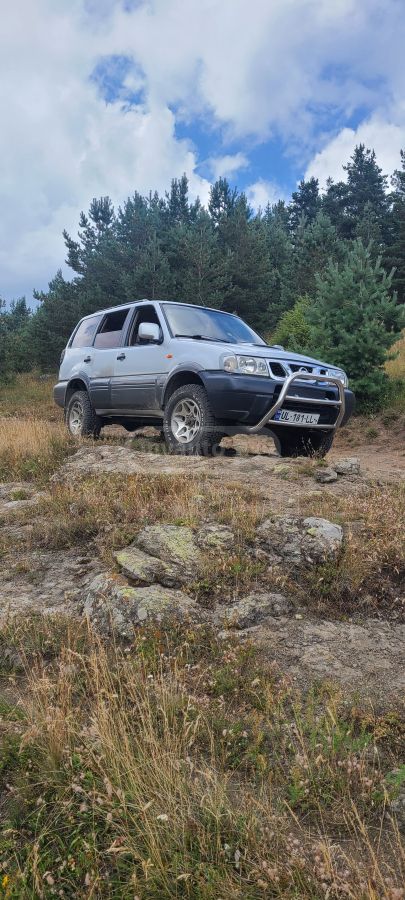 Nissan Terrano 2004 — photo 2