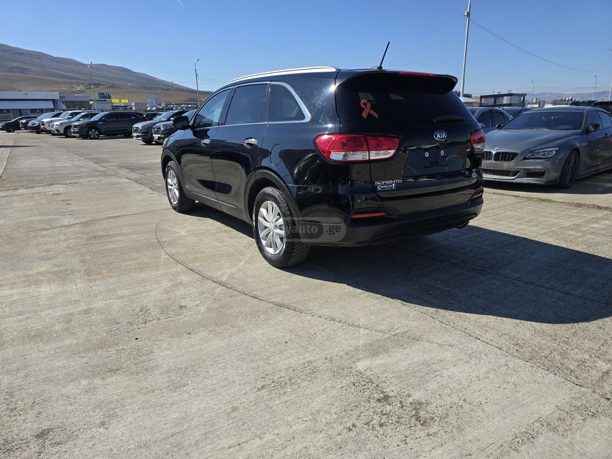 Kia Sorento 2017 — photo 2
