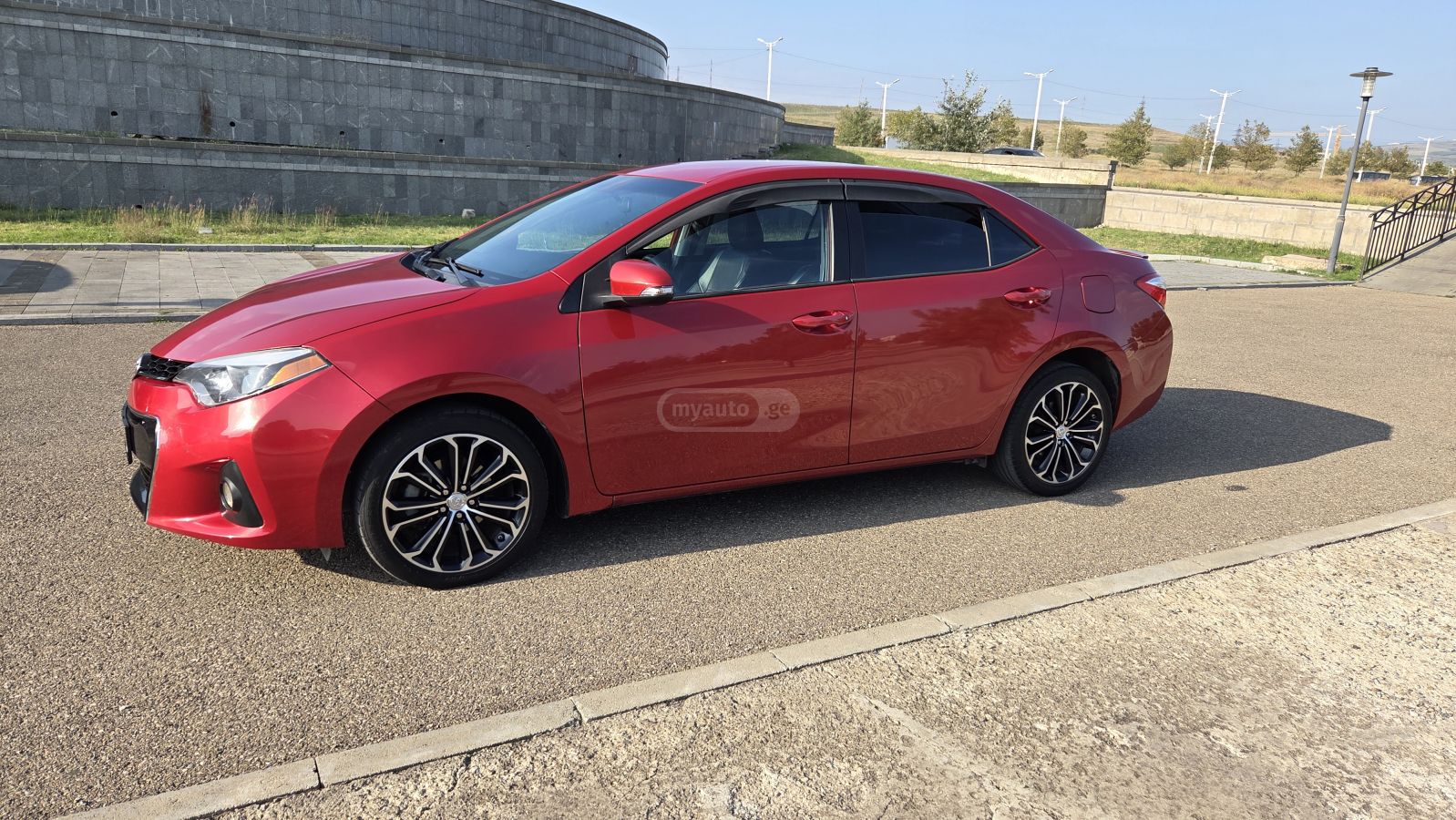 Toyota Corolla 2014 — photo 2