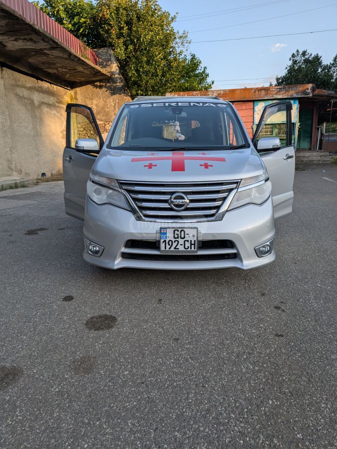 Nissan Serena 2015 — photo 2