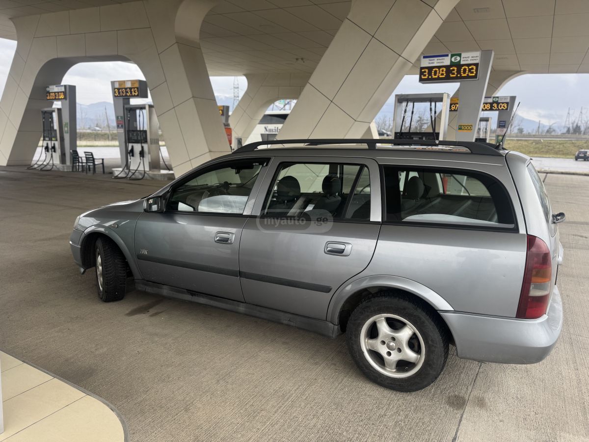 Opel Astra 2003 — photo 2