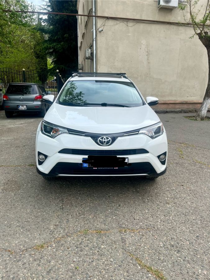 Toyota RAV4 2016 — photo 2
