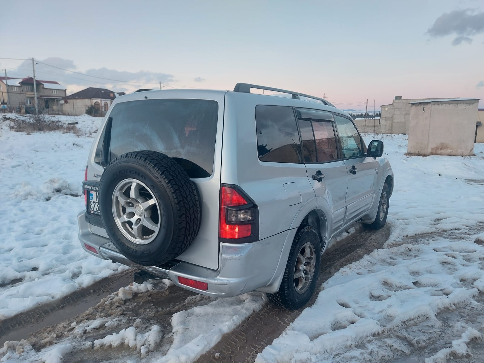 Mitsubishi Pajero 2000 — photo 2
