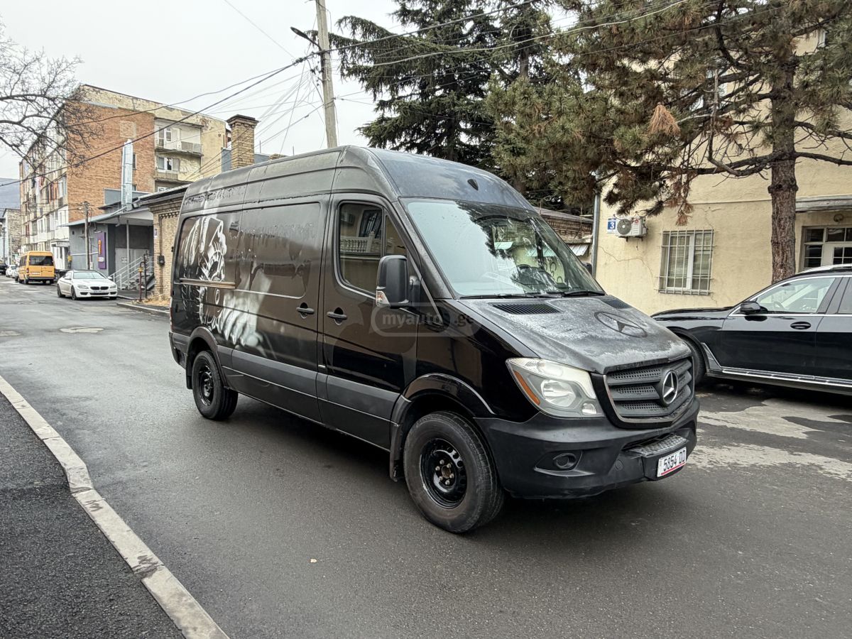 Mercedes-Benz Sprinter