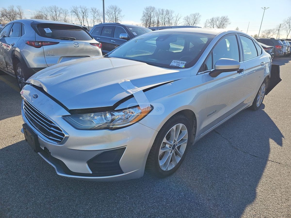 Ford Fusion 2019 — photo 2