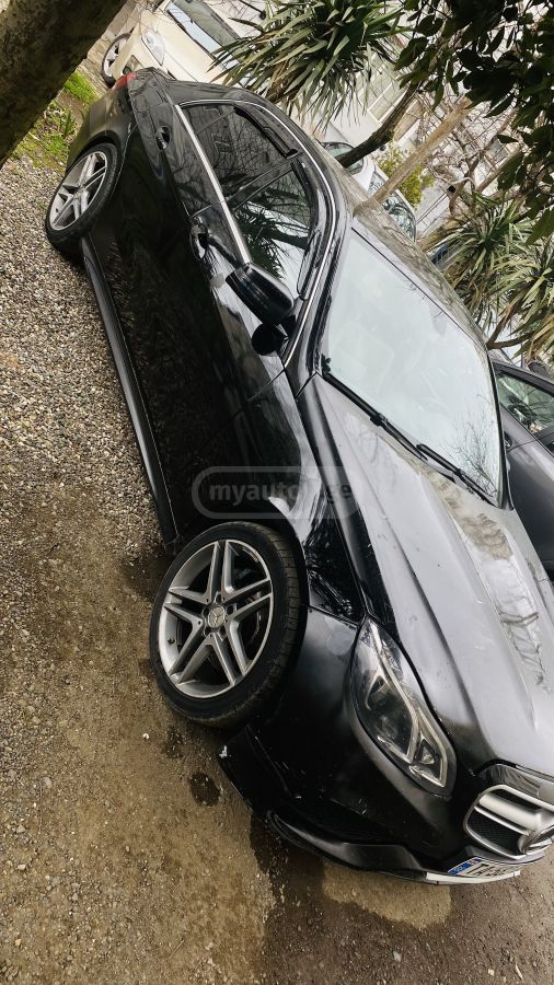 Mercedes-Benz E 350 2013 — photo 2