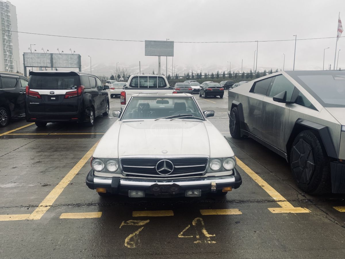Mercedes-Benz SL 380 1985 — photo 2