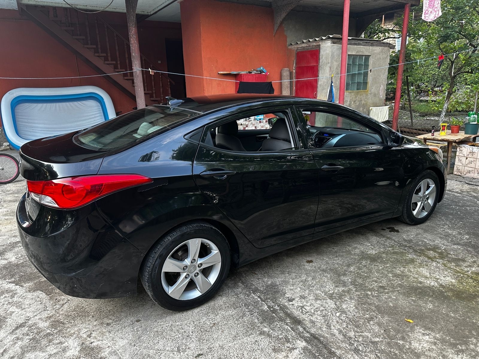 Hyundai Elantra 2013 — photo 2