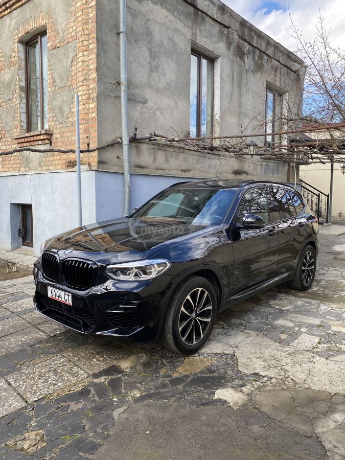 BMW X3 2019 — photo 2