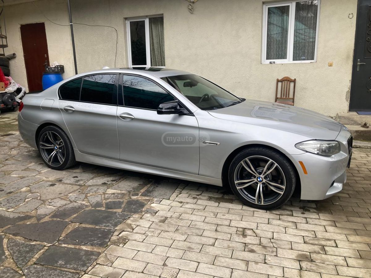 BMW 528 2013 — photo 2