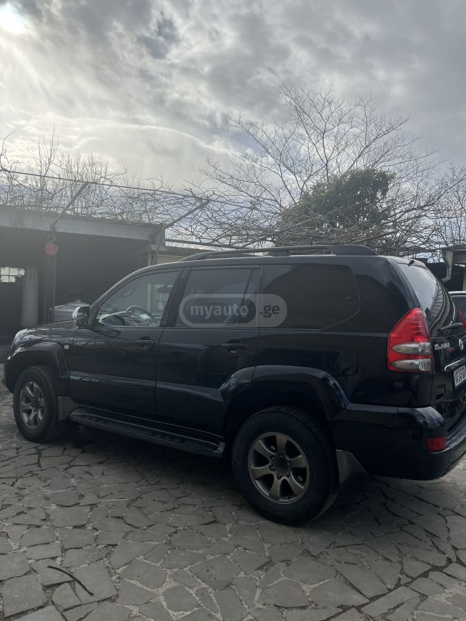 Toyota Land Cruiser Prado
