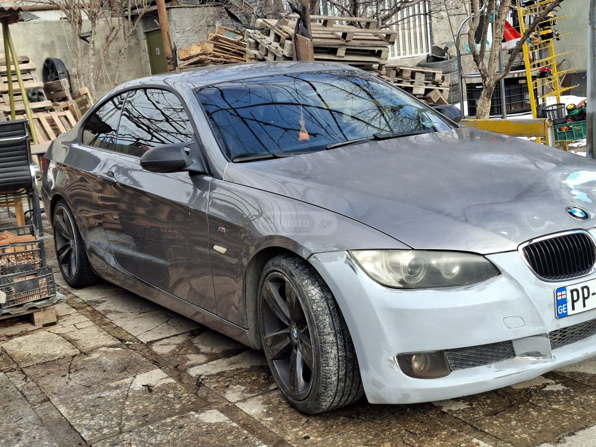 BMW 320 2007 — photo 2