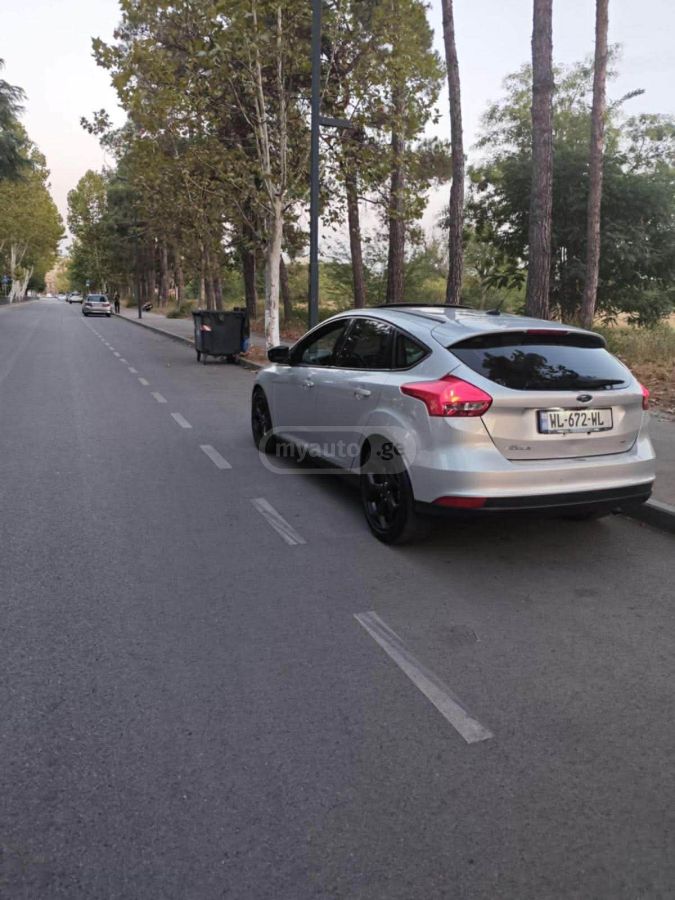 Ford Focus 2015 — photo 2
