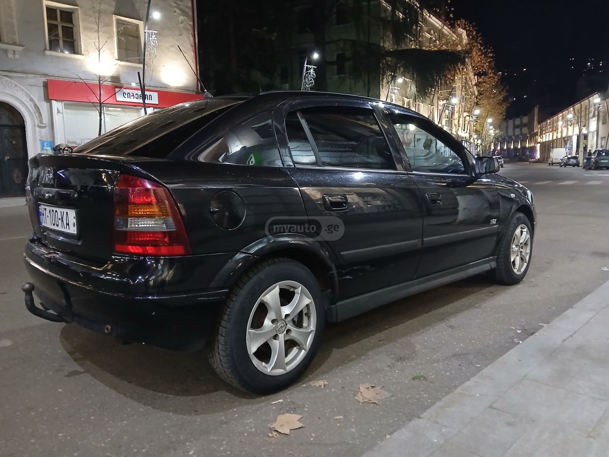 Opel Astra 2003 — photo 2