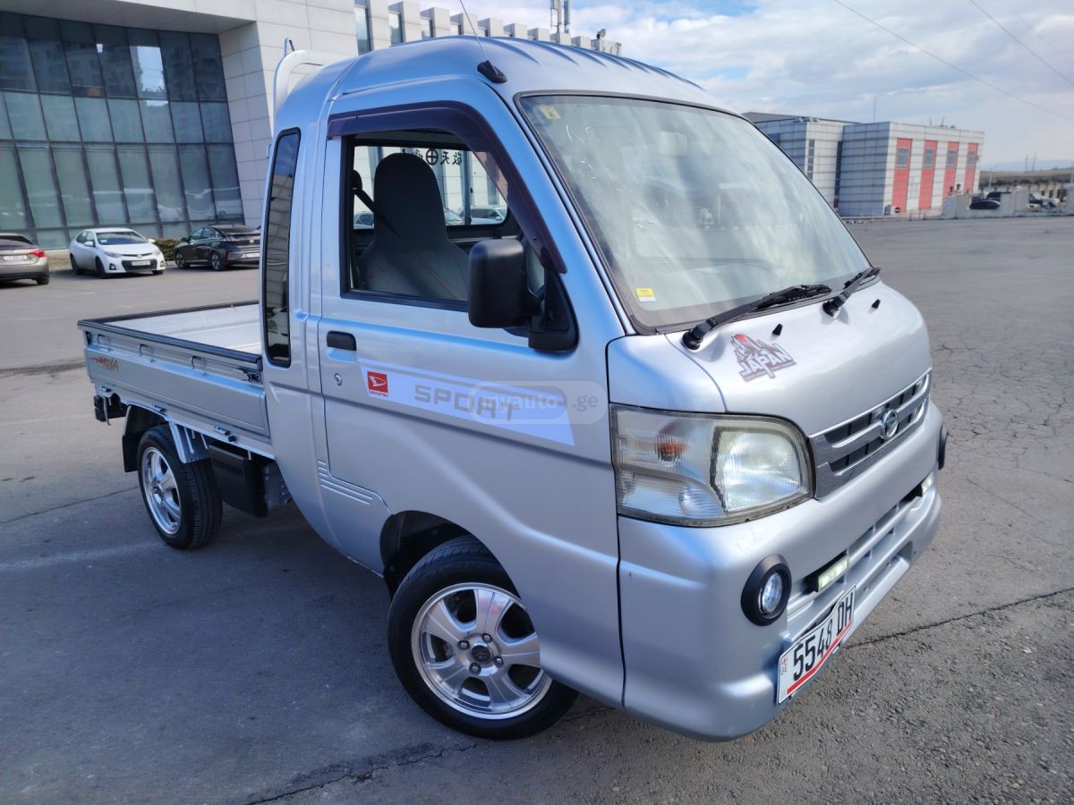 Daihatsu Hijet Truck 2014 — photo 2