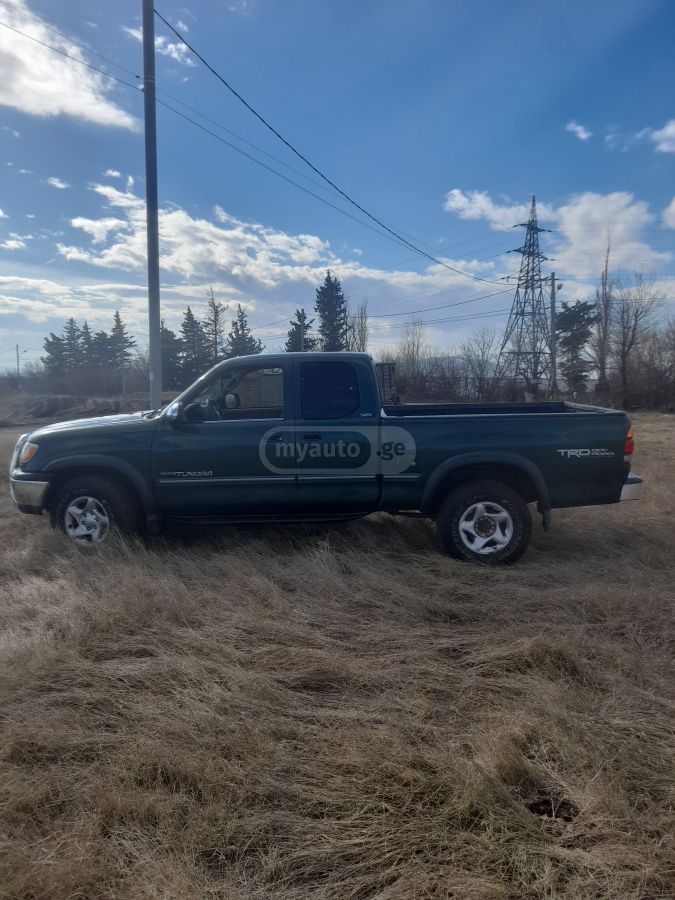 Toyota Tundra 2003 — photo 2