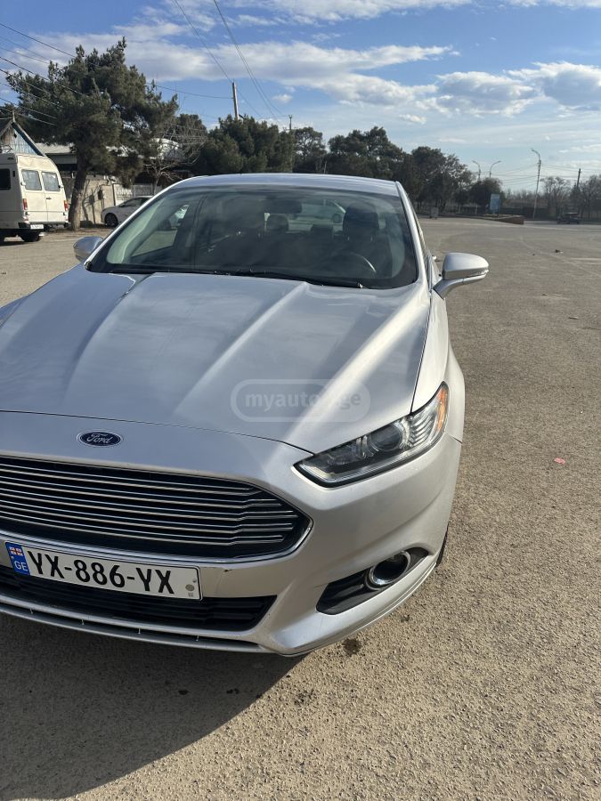 Ford Fusion 2015 — photo 2