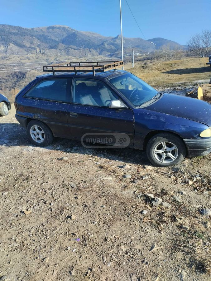 Opel Astra 1992 — photo 2