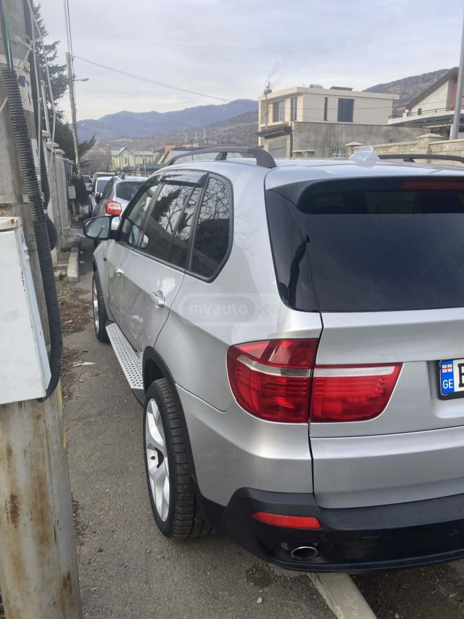 BMW X5 2008 — photo 2