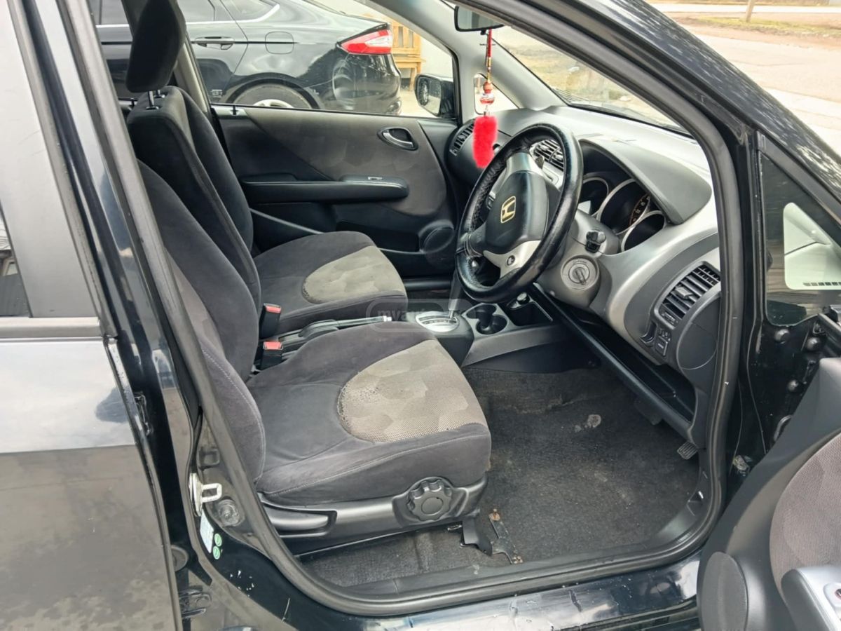 Honda Fit 2004 — photo 2