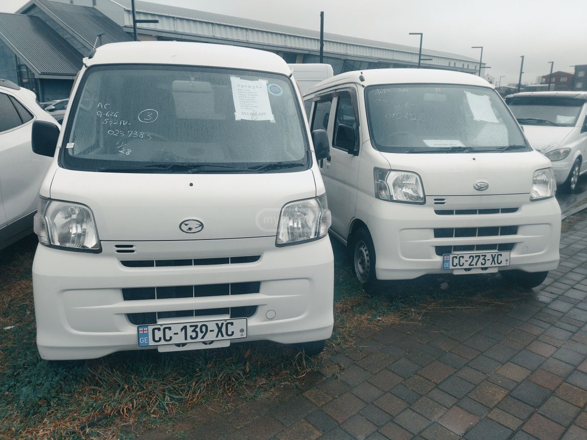 Daihatsu hijet cargo 2015 — photo 2