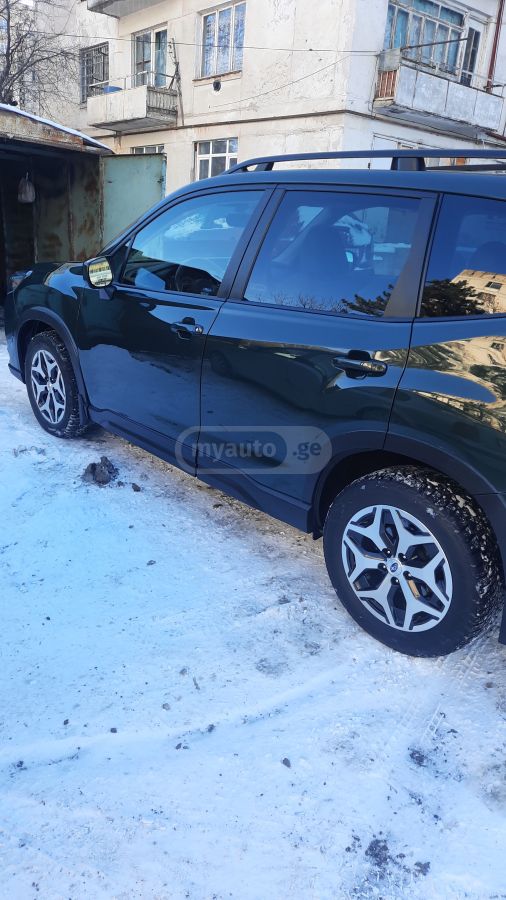 Subaru Forester 2023 — photo 2