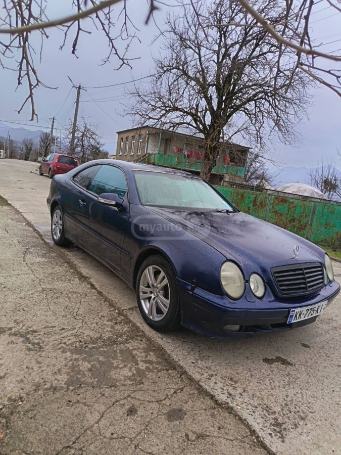 Mercedes-Benz CLK 320 1999 — photo 2