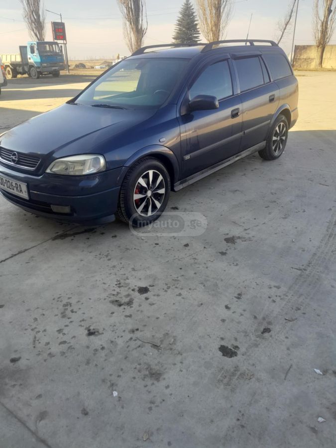 Opel Astra 2002 — photo 2
