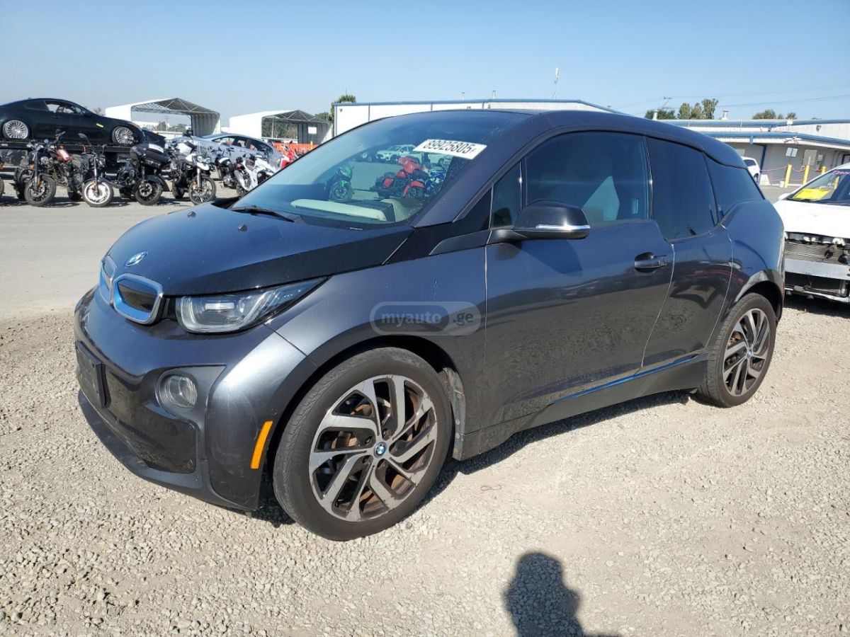 BMW i3