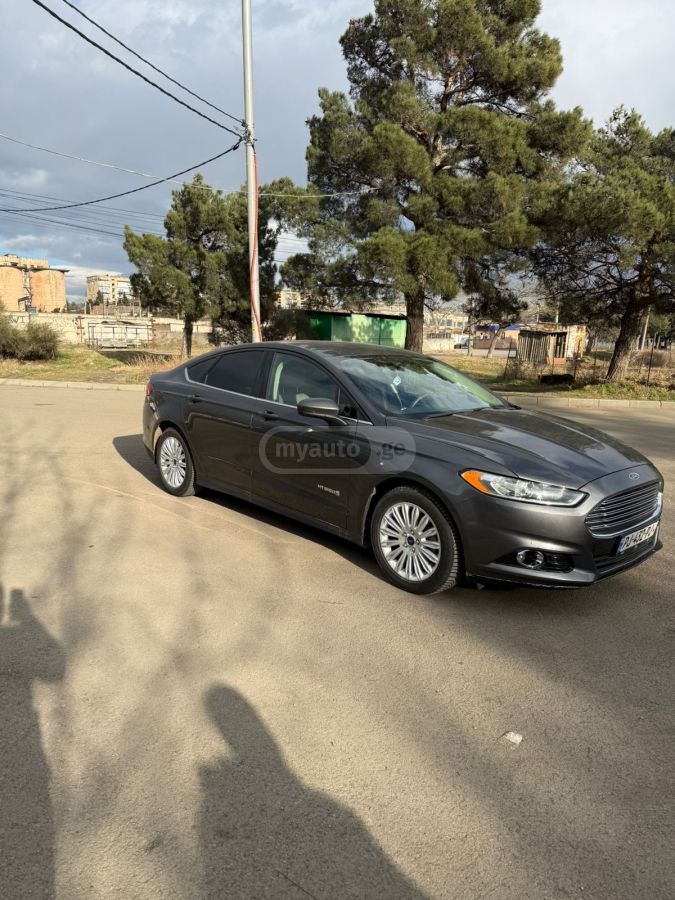 Ford Fusion 2015 — photo 2
