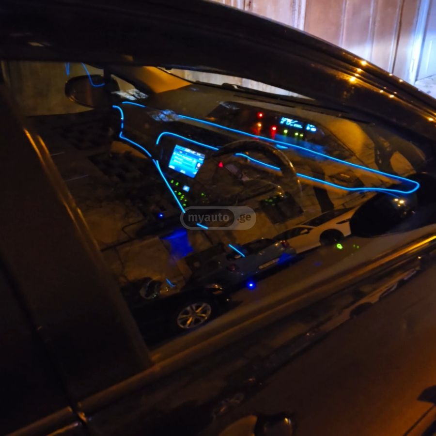 Toyota Aqua 2013 — photo 2