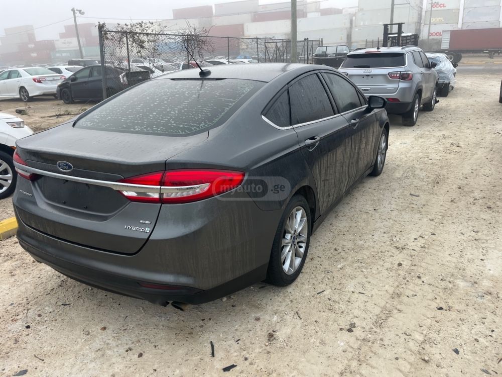 Ford Fusion 2017 — photo 2