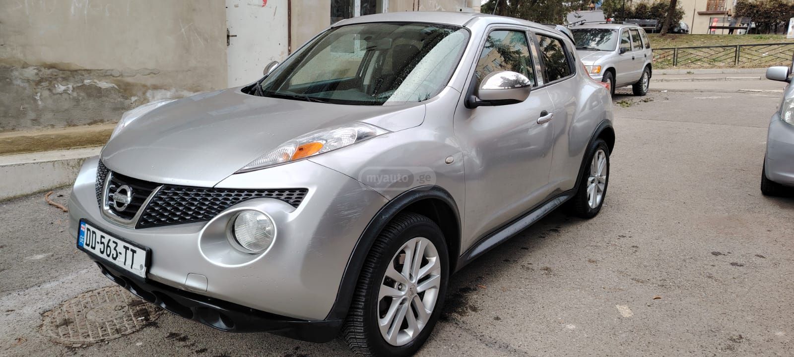 Nissan Juke 2011 — photo 2