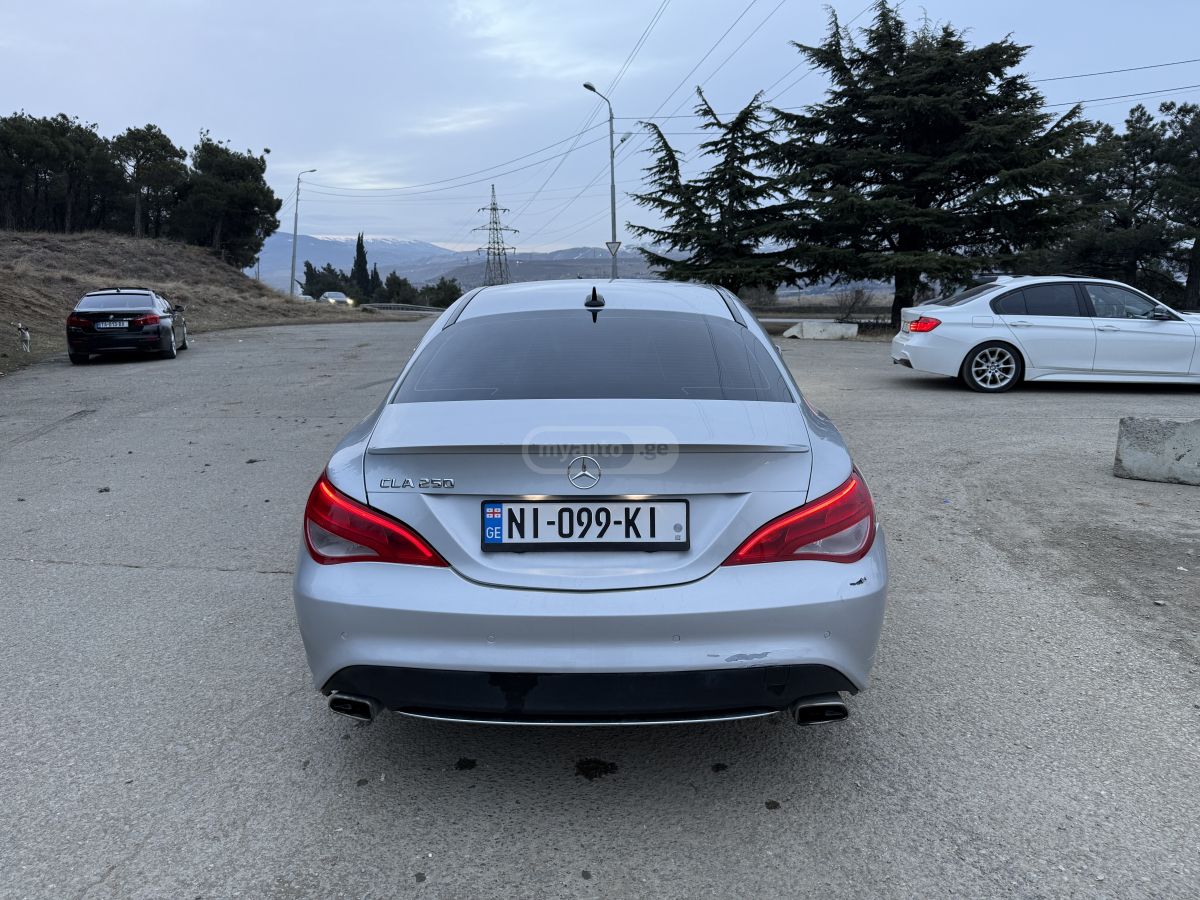Mercedes-Benz CLA 250 2013 — photo 2