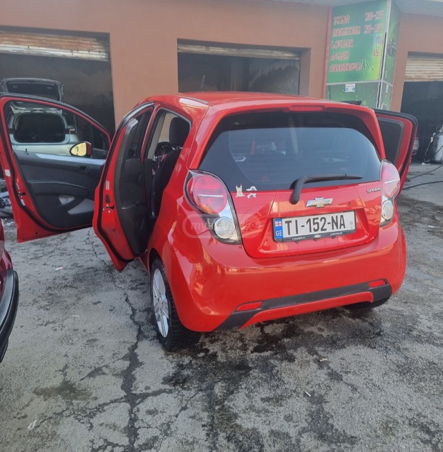 Chevrolet Spark 2015 — photo 2