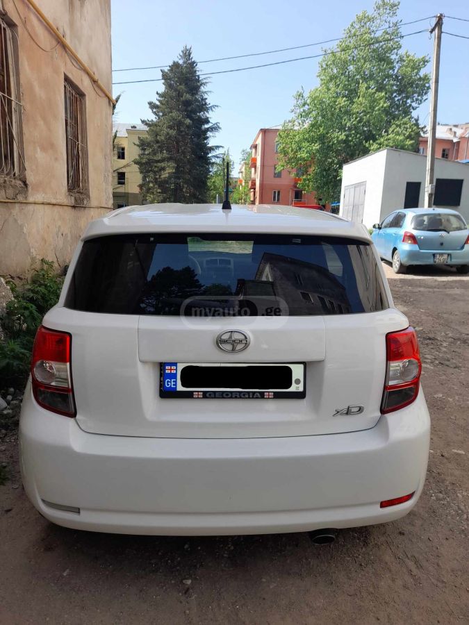 Scion xD 2010 — photo 2