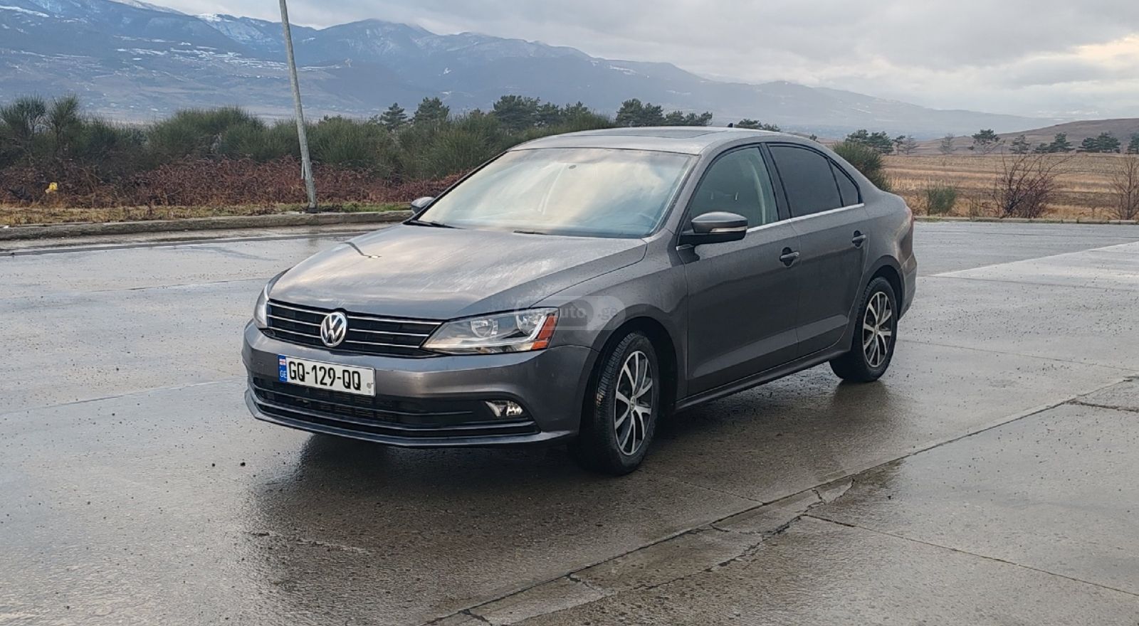 Volkswagen Jetta 2017 — photo 2